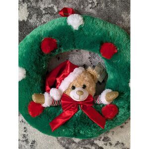 Build-A-Bear Plush Christmas Holiday Bear Wreath‎